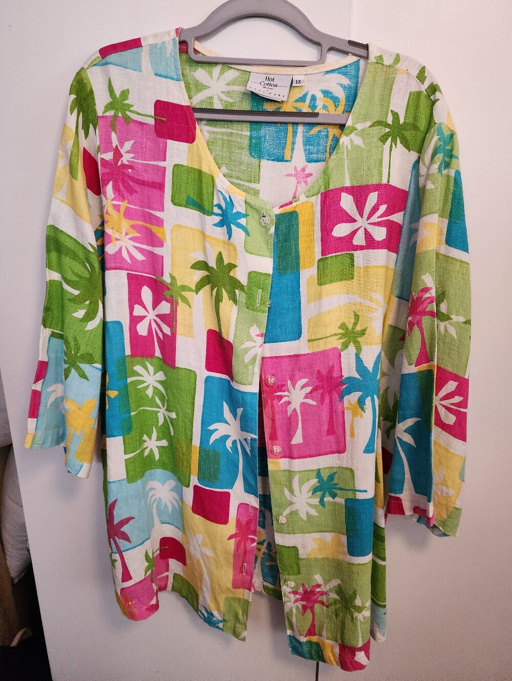 Hot Cotton Multi-Color Palm Print Button-Front Women's Top